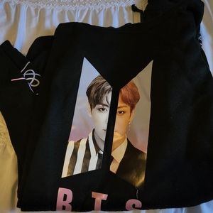 Jungkook BTS Blk Hoodie Love Yourself Era